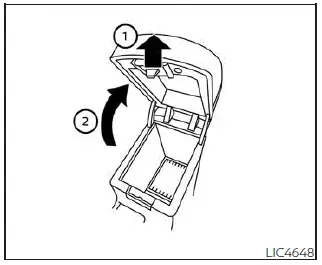 Nissan Kicks center console box storage