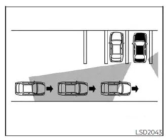 Nissan Kicks RCTA multiple vehicles approaching in sequence